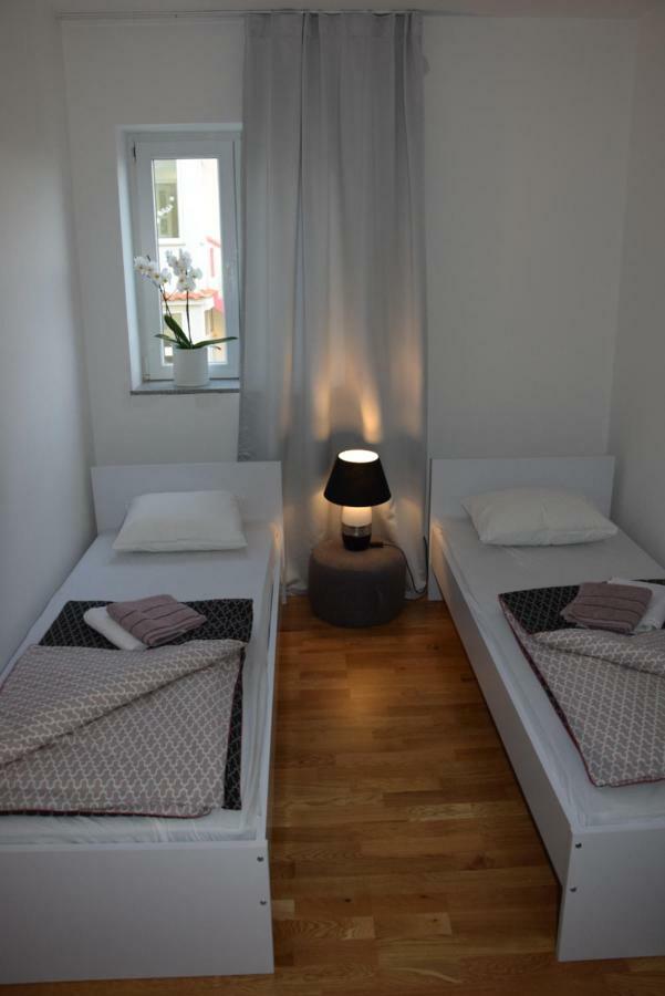 App Lu 5 Apartment