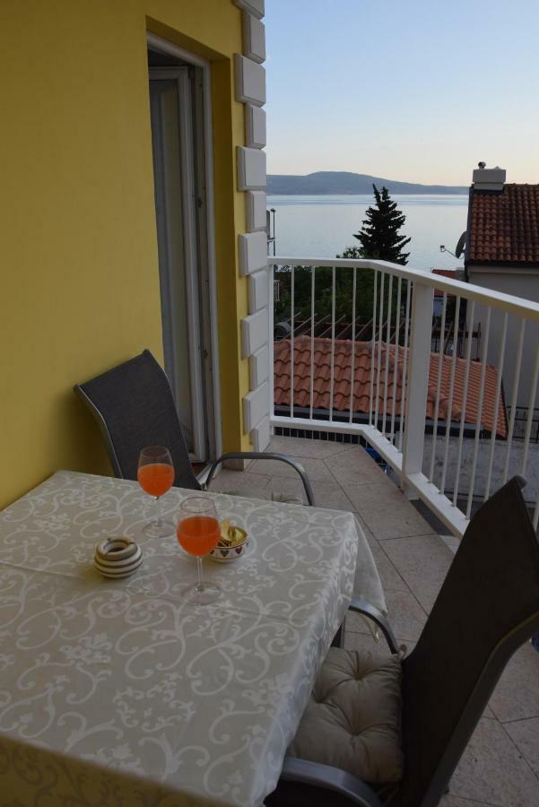 App Lu 5 * Novi Vinodolski